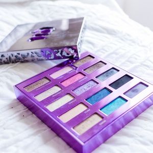 URBAN DECAY Eye Shadow Palette